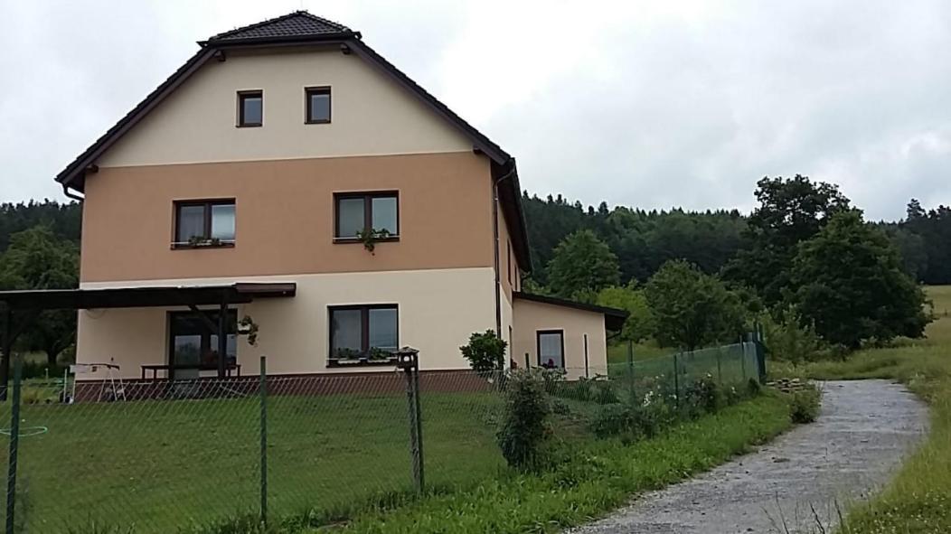 Apartman L M Kájov المظهر الخارجي الصورة